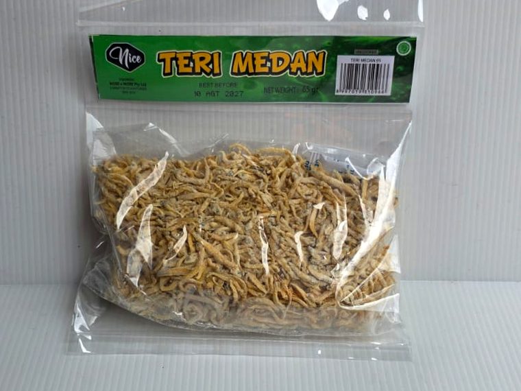 A pack of Nice teri medan dried anchovy